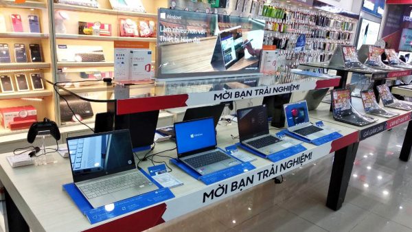 Importations d ordinateurs et de produits électroniques en hausse en 2020